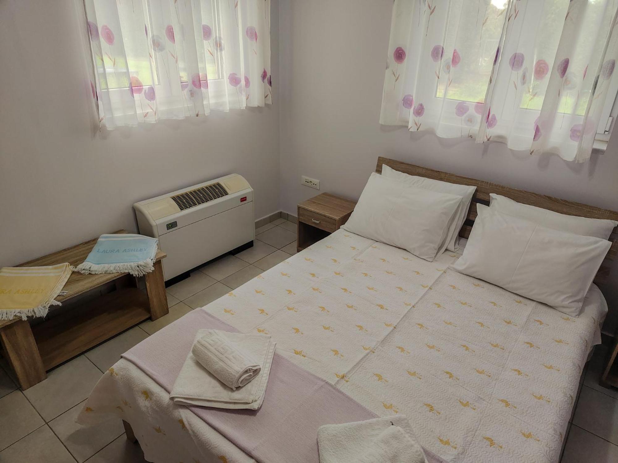 Sea Breeze Ena Apartment Korakochori Ngoại thất bức ảnh