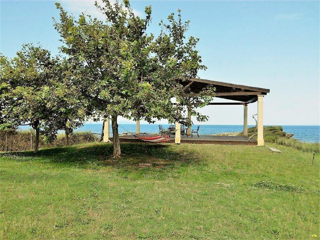 Sea Breeze Ena Apartment Korakochori Ngoại thất bức ảnh
