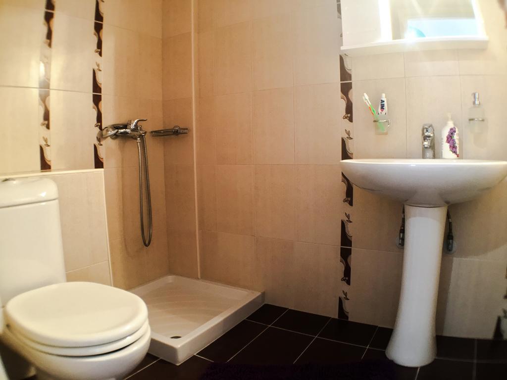 Sea Breeze Ena Apartment Korakochori Ngoại thất bức ảnh