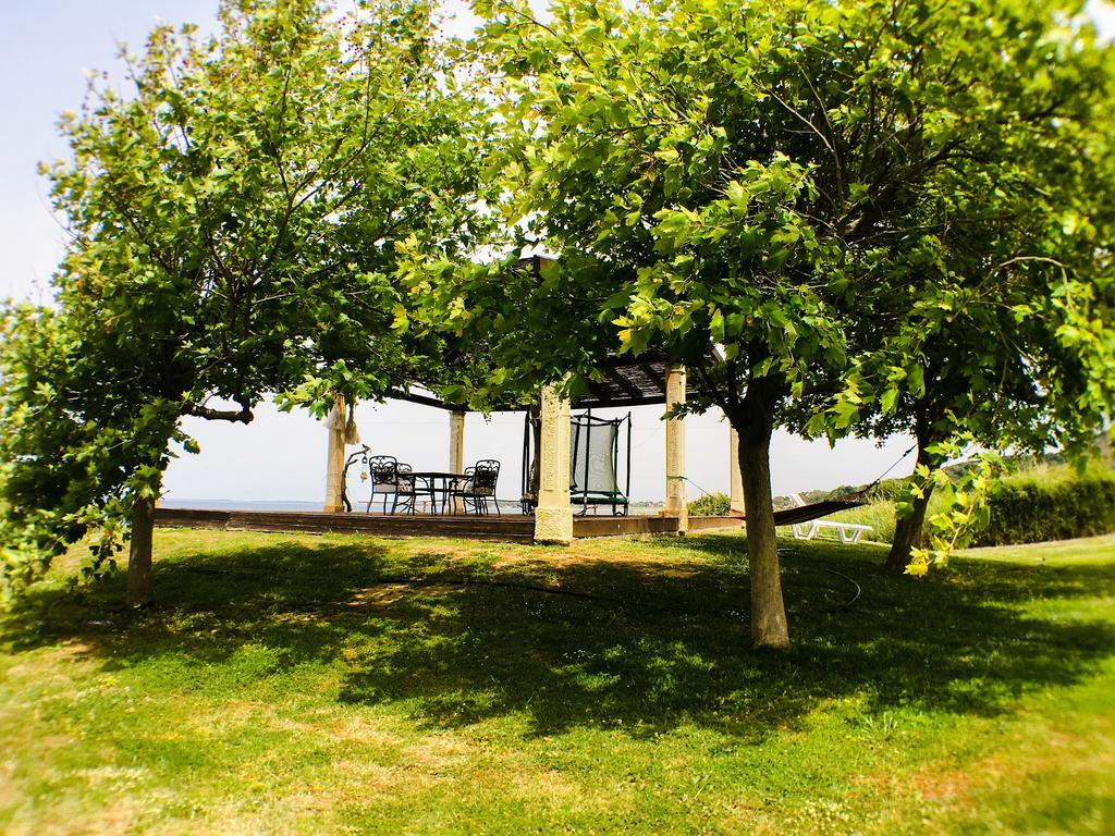 Sea Breeze Ena Apartment Korakochori Ngoại thất bức ảnh